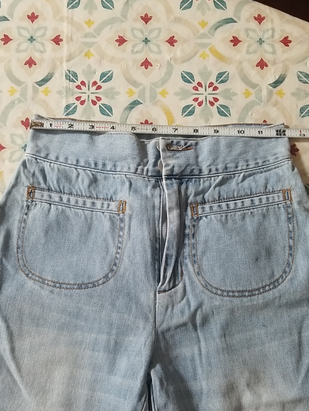 💙 Billabong Bellbottom Jeans 💙 - Picture 9 of 9